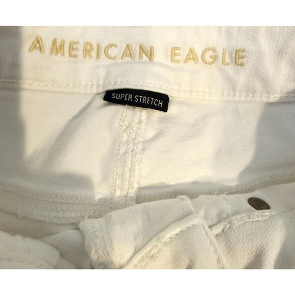 American Eagle White Denim Mini Skirt Frayed Hem Super Stretch Size 4 Regular - Picture 5 of 6